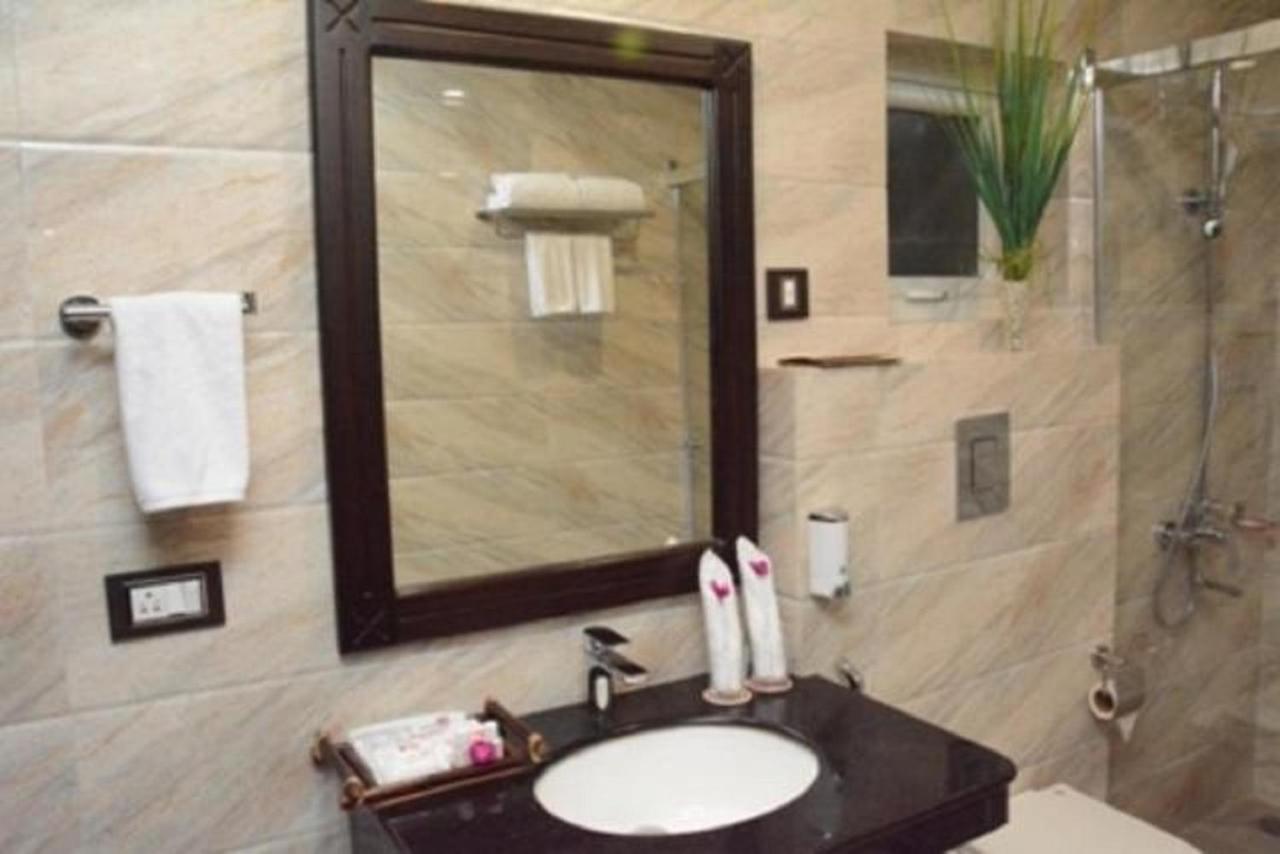 Hotel Atithi Guwahati Exterior foto