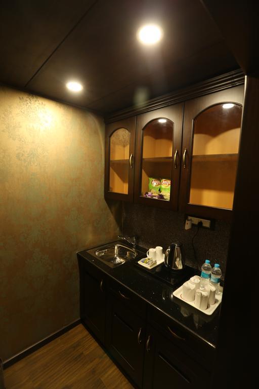 Hotel Atithi Guwahati Exterior foto