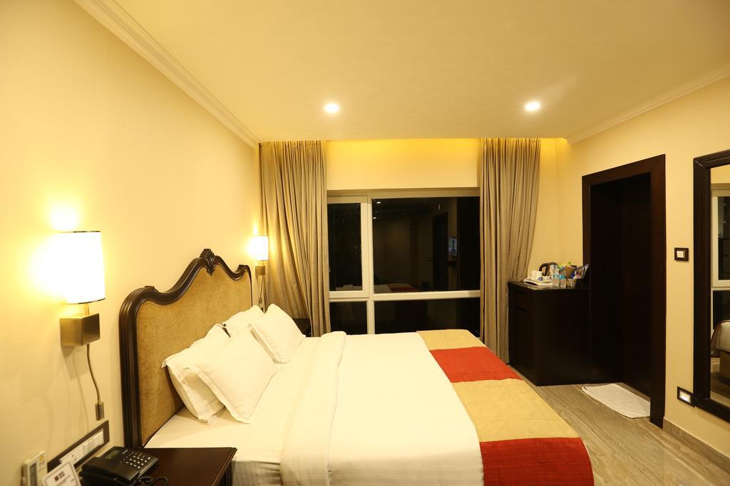 Hotel Atithi Guwahati Exterior foto